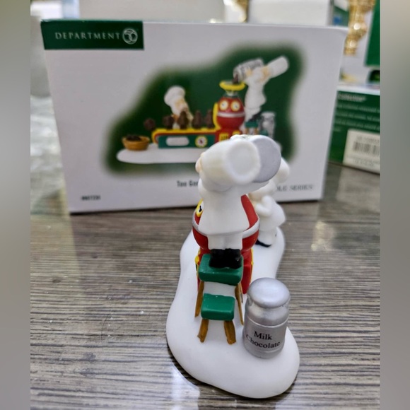 SOLD - Department 56 Too Good To Resist - Picture 2 of 8